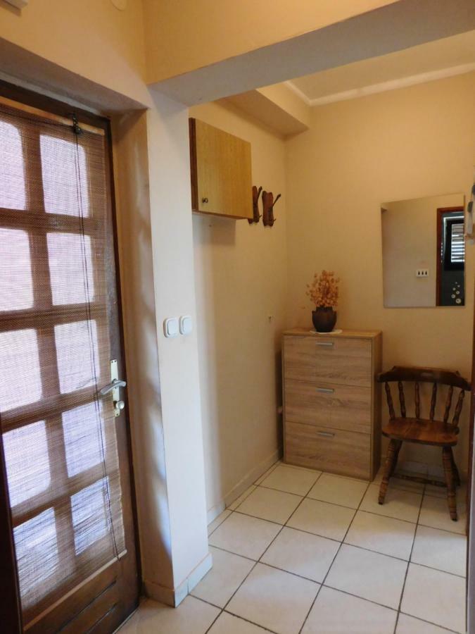 Apartment Bura Σίμπενικ Εξωτερικό φωτογραφία