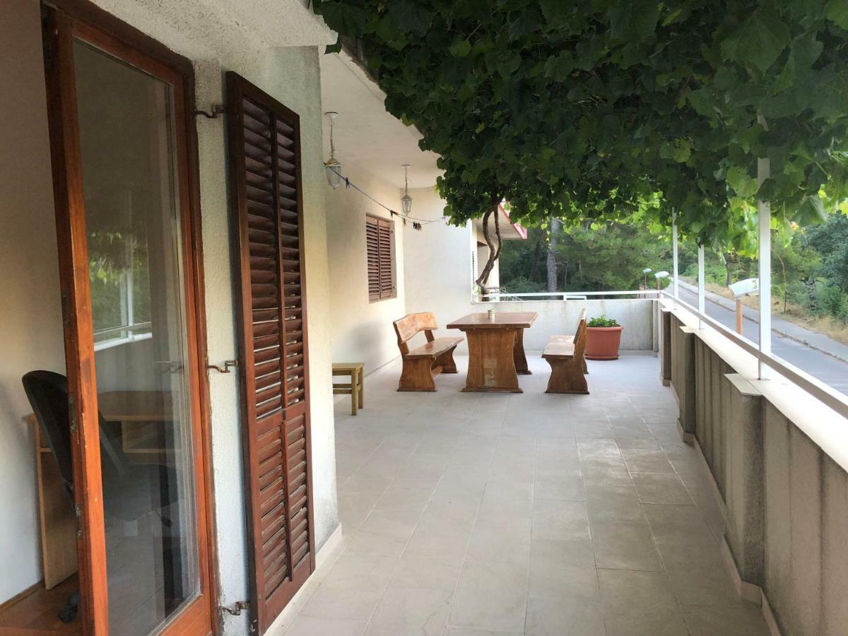 Apartment Bura Σίμπενικ Εξωτερικό φωτογραφία