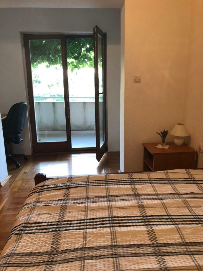 Apartment Bura Σίμπενικ Εξωτερικό φωτογραφία