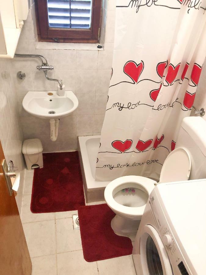 Apartment Bura Σίμπενικ Εξωτερικό φωτογραφία